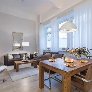  Apartment The Goethe Loft, 2 Bedroom Up To 5 People Deutschland